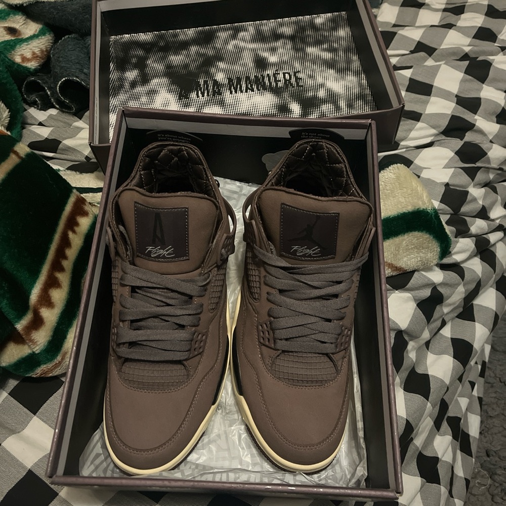 A ma maneire Jordan 4 size 11